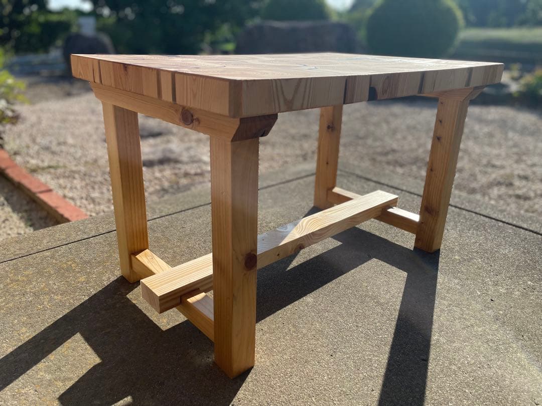 快適家具・インテリア - 杉の丸太ローテーブル サイドテーブル 花台