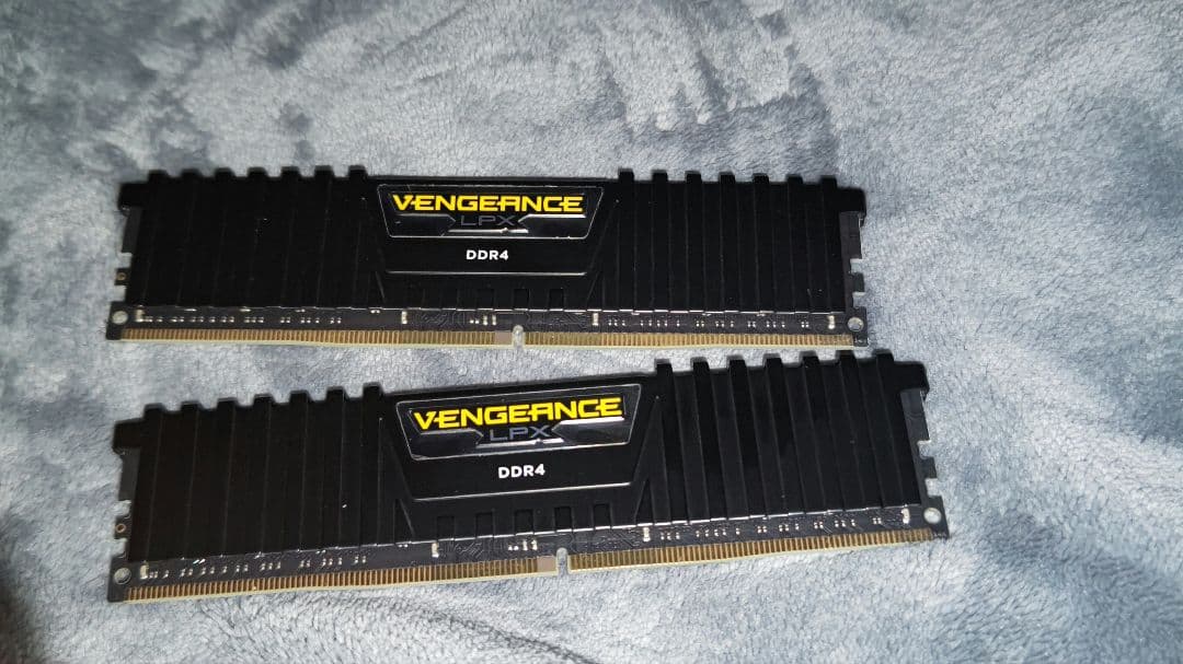CORSAIR DDR4 32GB (2x16GB) 3000MHz動作確認済み VENGEANCE® RGB PRO 32GB (2 x 16GB) DDR4 DRAM 3000MHz C16 Memory