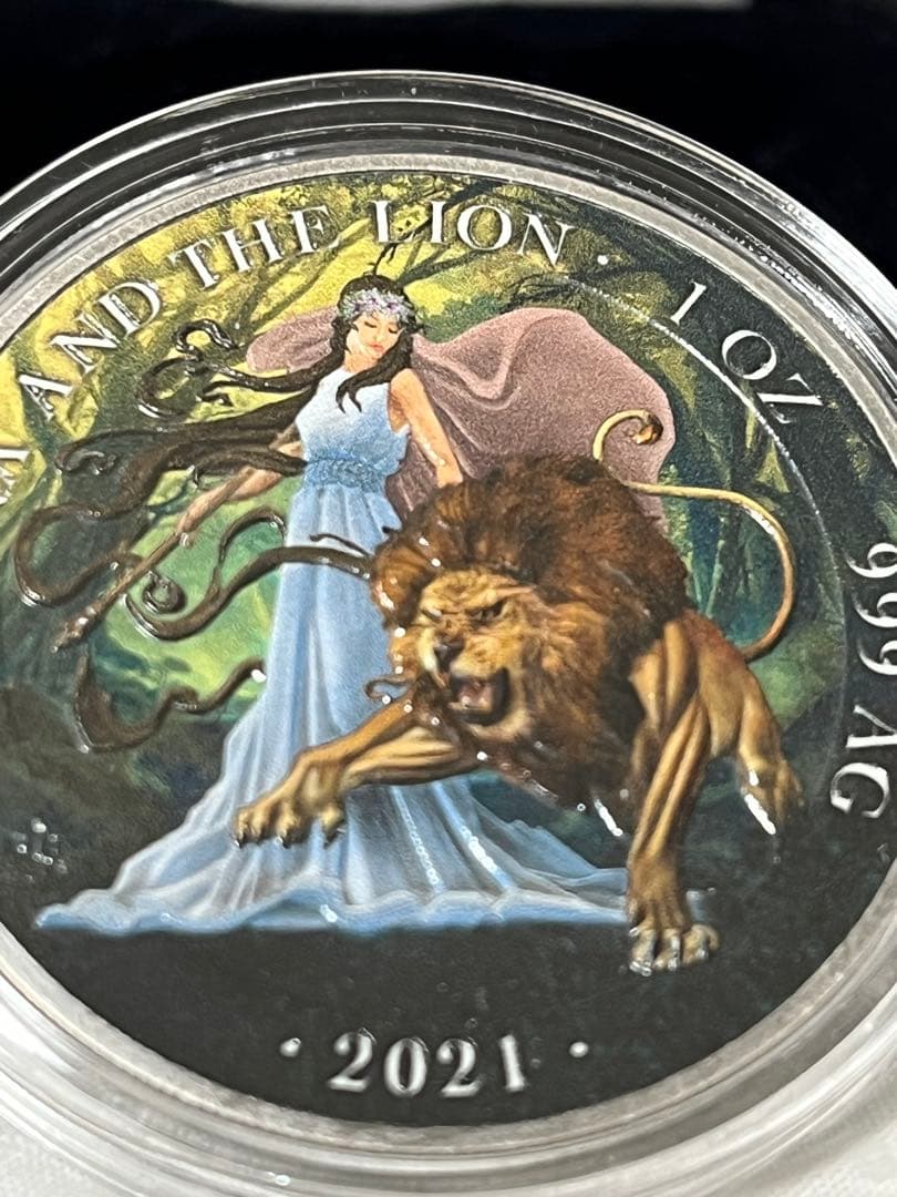 2021 セントヘレナ ウナとライオン カラー ミスティック フォレスト