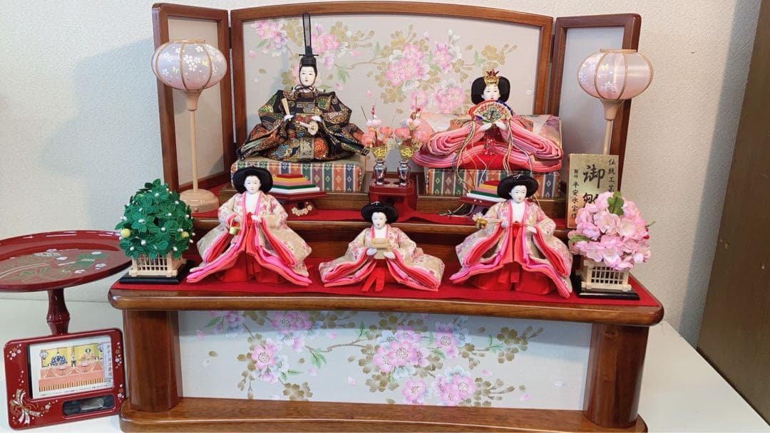 雛人形　伝統工芸　平安水宝作 雛人形 平飾り 親王飾り AKARI ～あかり～ もみ柾ナチュラル 平安水宝