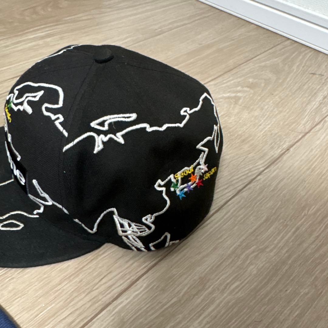 Supreme 地図柄キャップ 7 1/2 ケンタウロス健太着用 - メルカリ