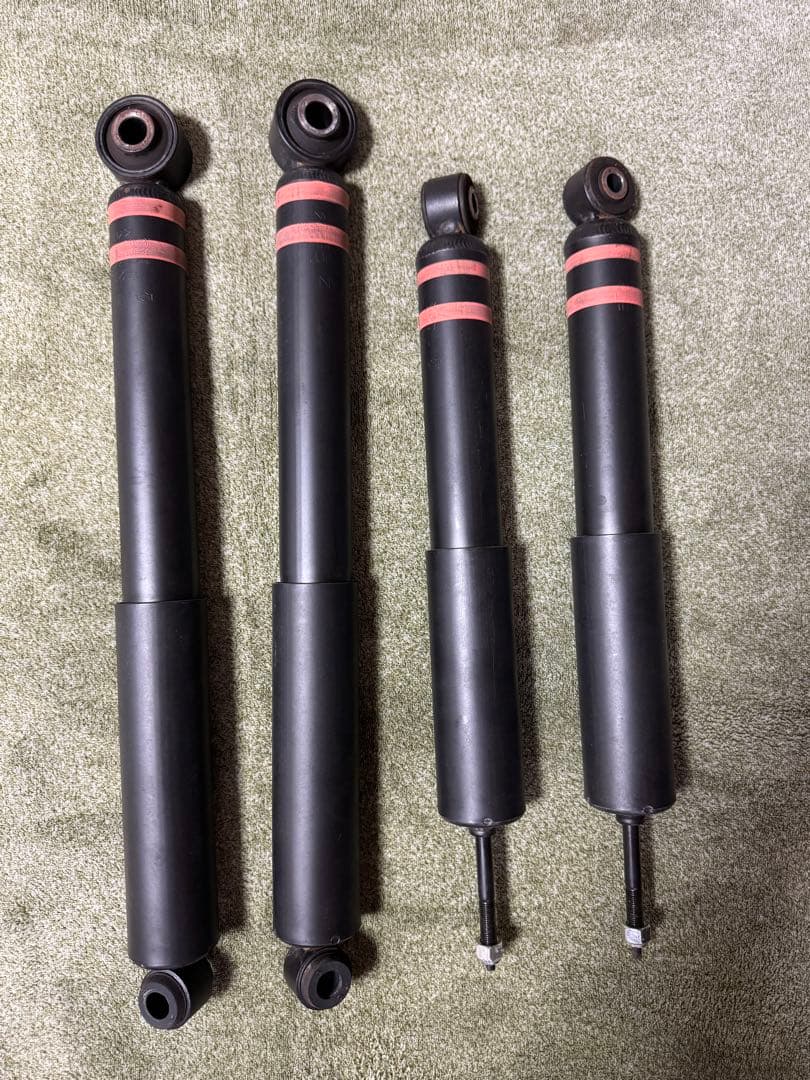 【送料込】日産 NV350 キャラバン 純正ショックアブソーバー 前後セット TEIN（テイン） NV350 キャラバン E26系 4WD車用 TEIN Endura Pro 純正