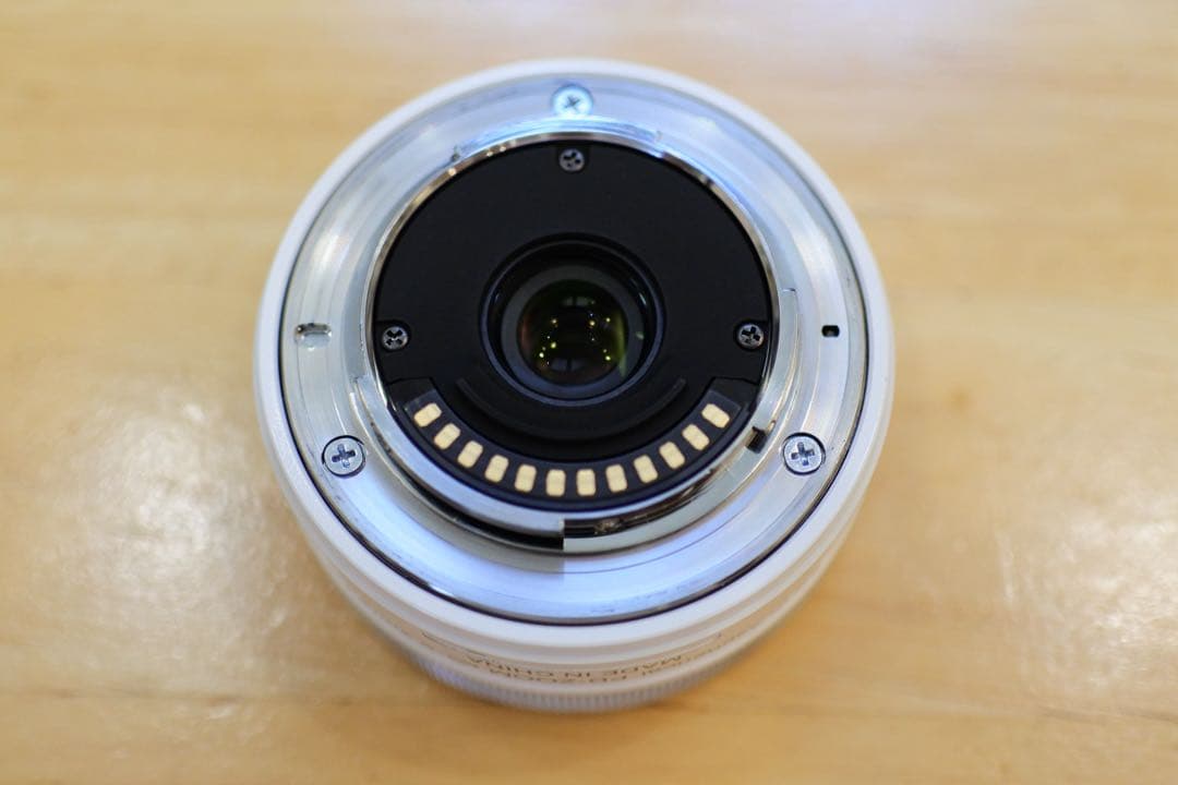 「訳あり」1 NIKKOR 10-30mm f/3.5-5.6 VR レンズ