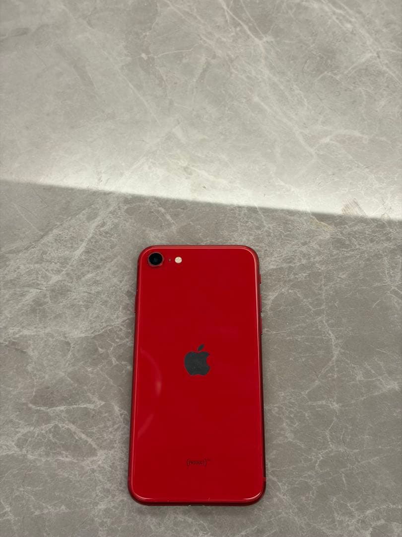 Apple iPhone SE (第2世代) レッド　128G Amazon.com: Apple iPhone SE (2nd Generation), US Version, 128GB