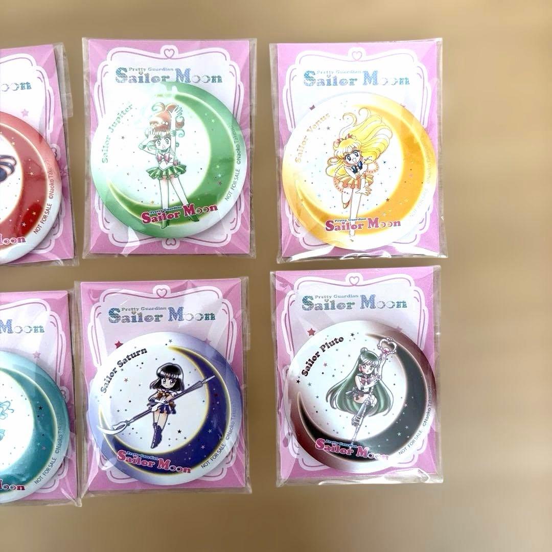 即発送❣️セブンイレブン数量限定セーラームーン バッジ 全10個