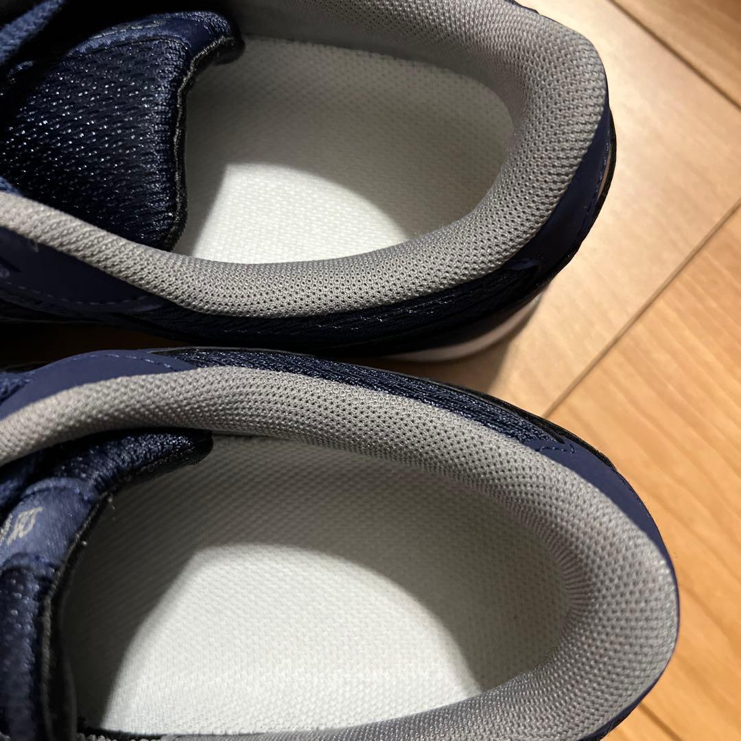 アシックス　cp208 25.5cm