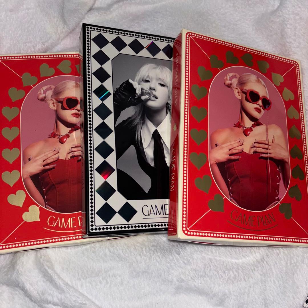 JEON SOMI XOXO GAME PLAN PHOTOBOOK - メルカリ