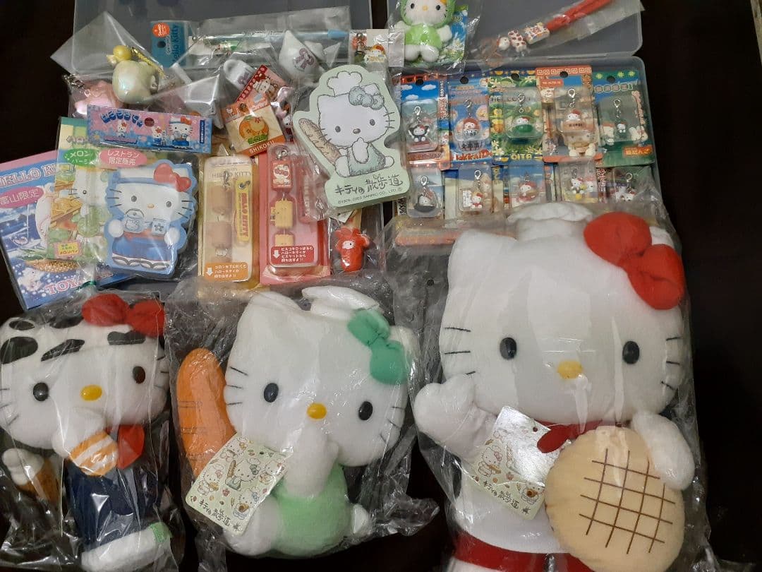 食べ物テーマ　キティ　ぬいぐるみ　メモ　等　サンリオ ゆるかわ サンリオキャラクターズ レトロメモリー ぬいぐるみ“ハロー