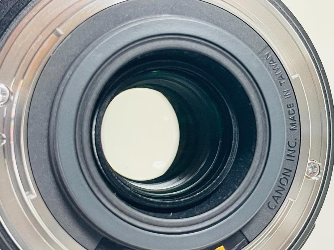 ☆美品☆Canon EF-S 18-200mm F3.5-5.6 IS キヤノン