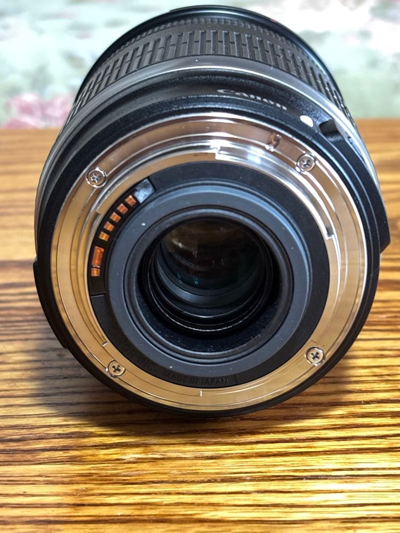 Canon EF-S 18-200mm f/3.5-5.6 IS キャノン