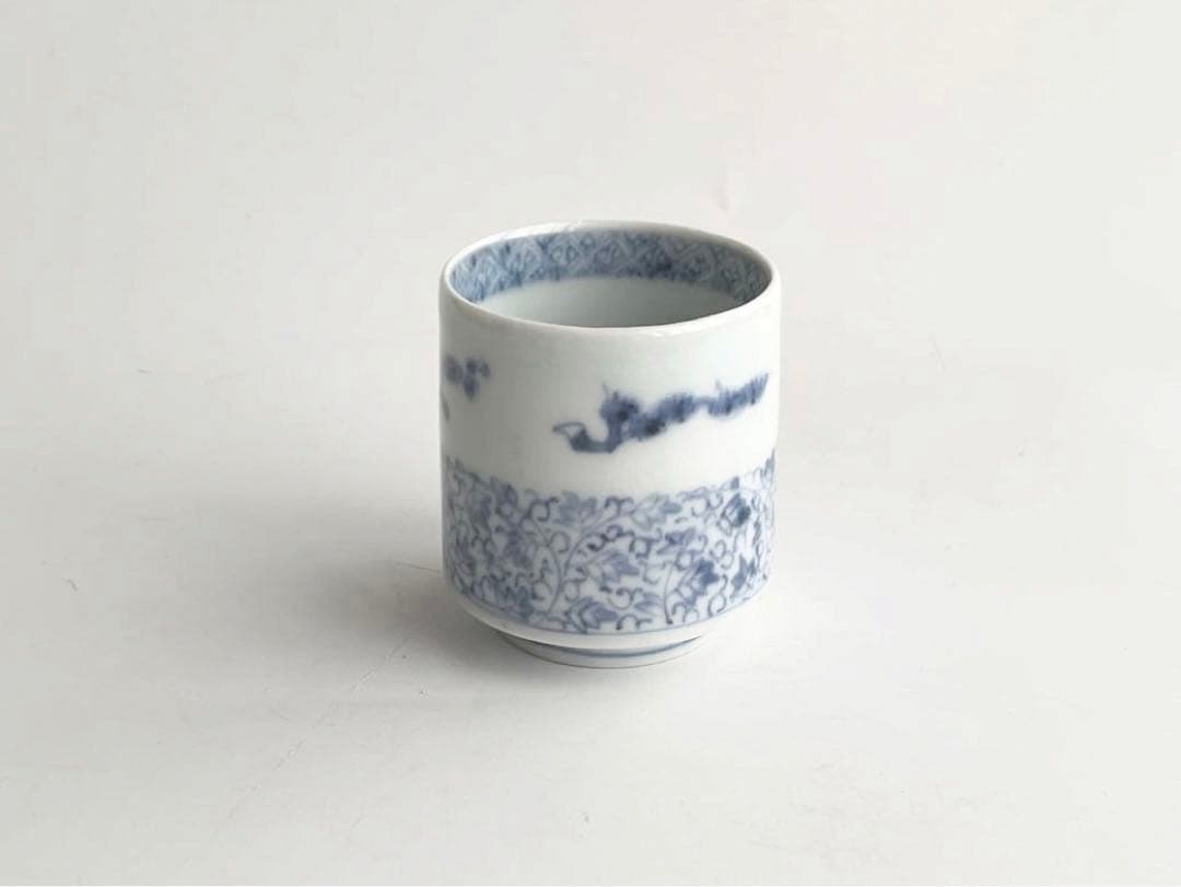 骨董　アンティーク　古伊万里　染付　微塵唐草　松竹梅　覗き猪口　筒盃　酒器　杯 57faa67d648016771acd9347848037