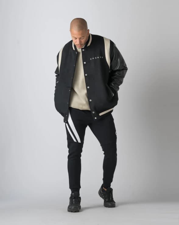 美品】CRONOS クロノス スタジャン Mサイズ【BLACK】 - メルカリ