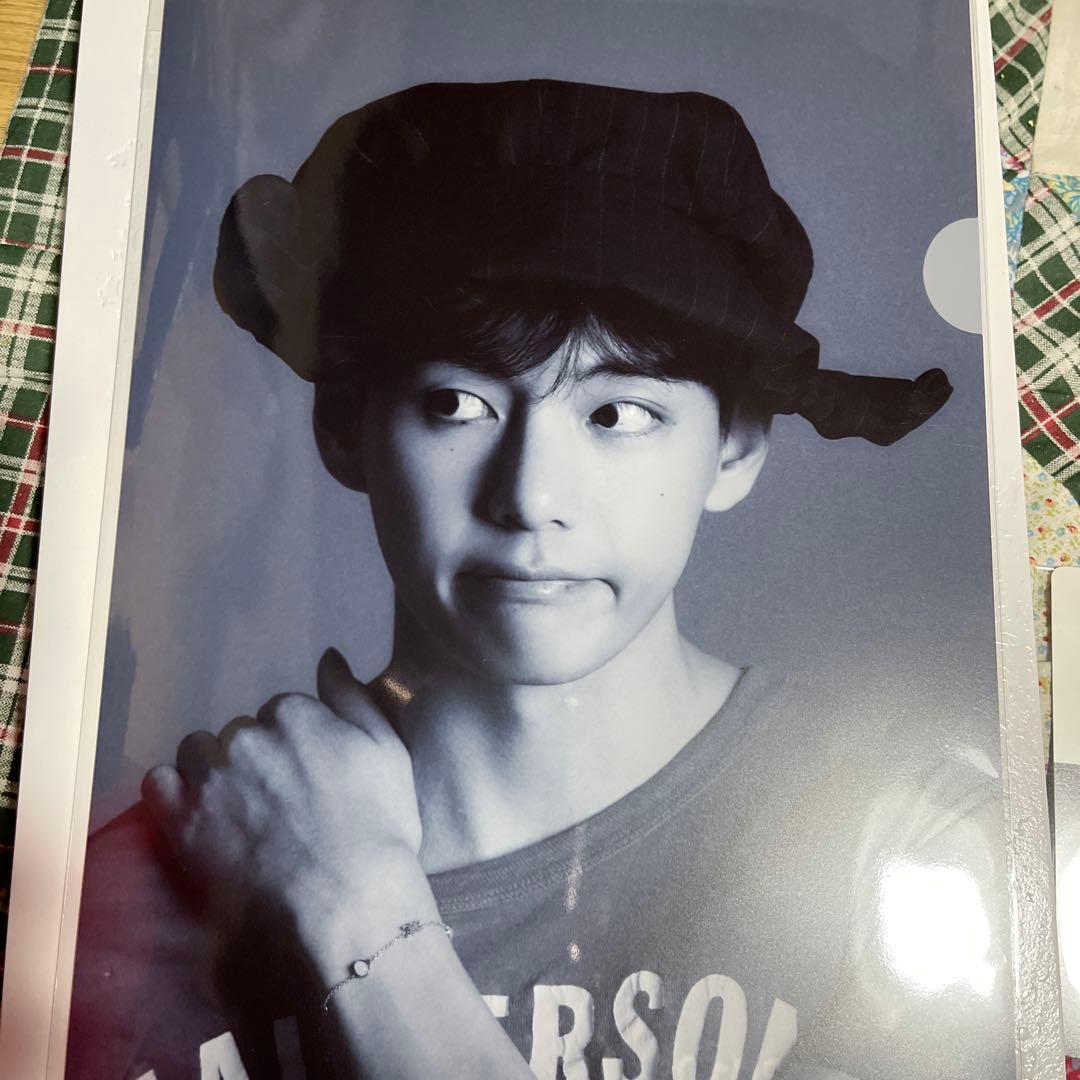 V'TYPE非'&V'TYPE非'POSTER SET新品、未使用 - メルカリ