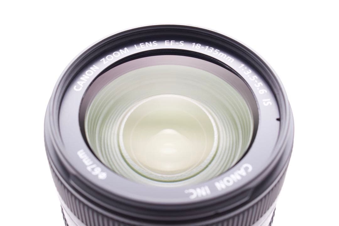 Canon EF-S 18-135mm F3.5-4.5 IS 便利な望遠レンズ