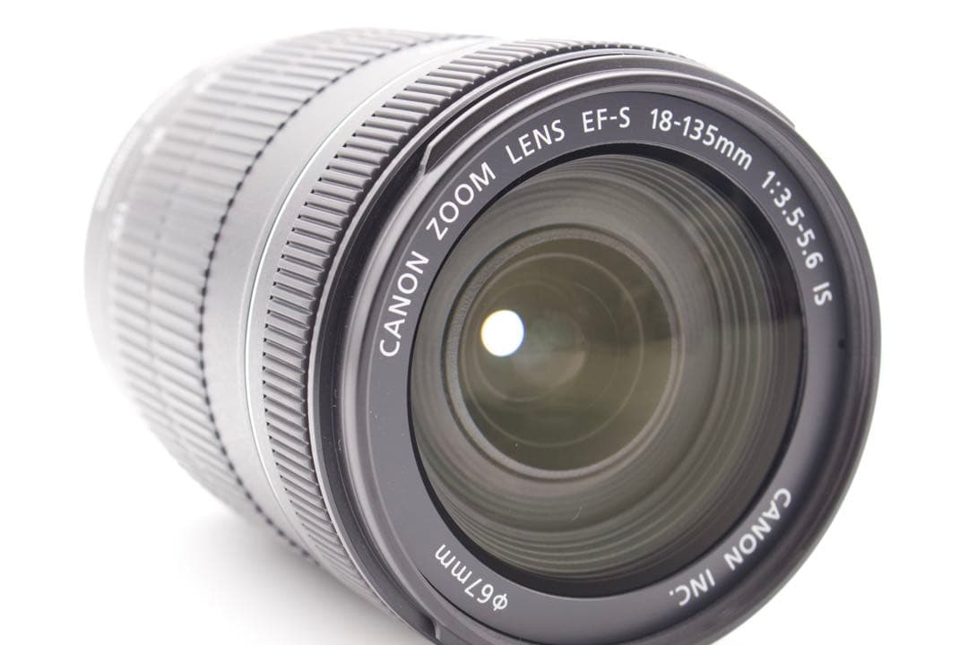 Canon EF-S 18-135mm F3.5-4.5 IS 便利な望遠レンズ