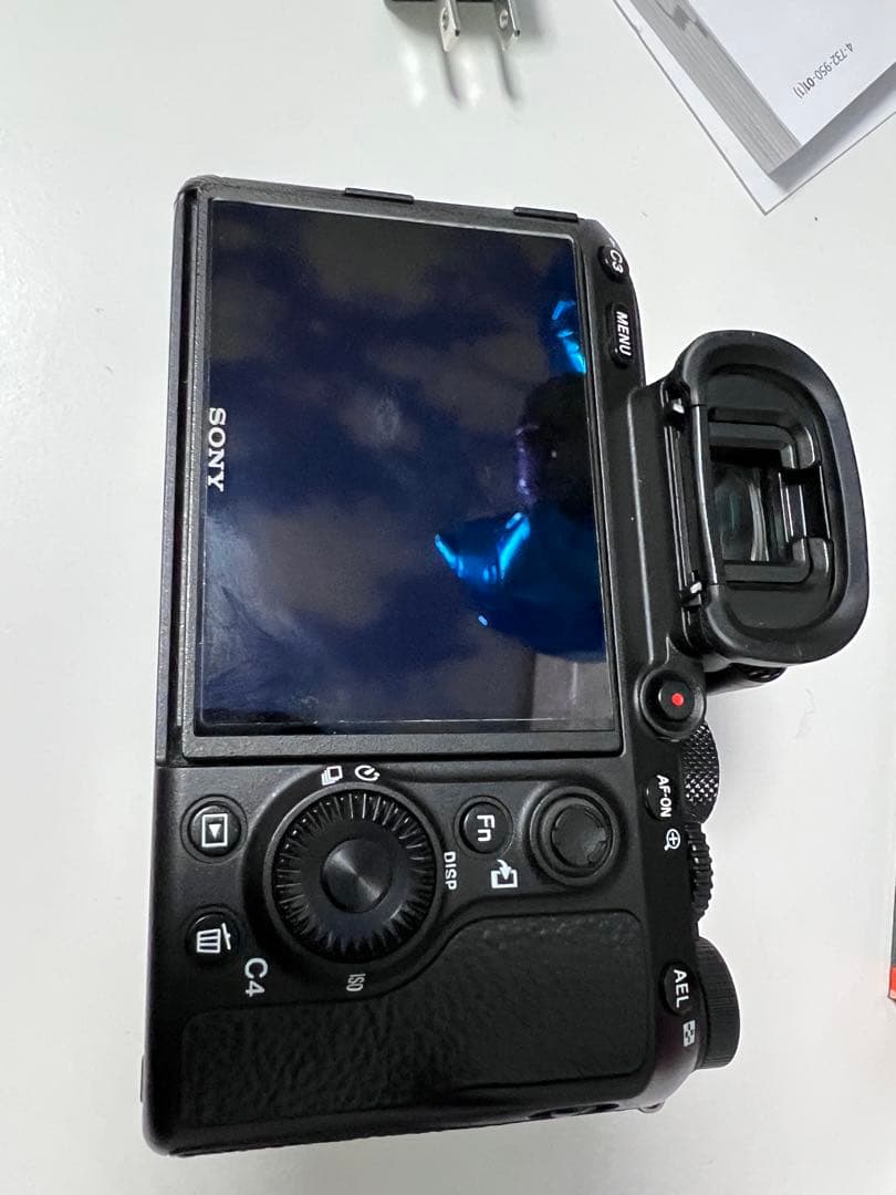 Sony α7 III ミラーレス一眼 本体とレンズバッテリー2本セット