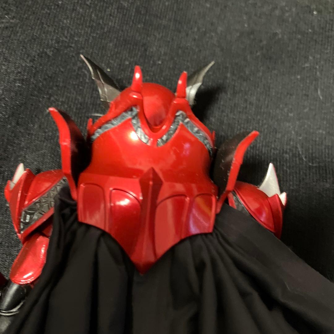 S.H.Figuarts 真骨彫　仮面ライダー　ダークキバ