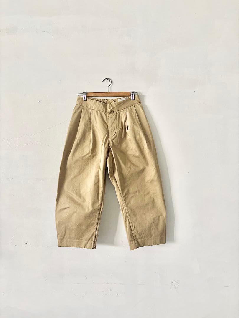 【美品】YAECA ツータックパンツ　KUSAKI KHAKI　サイズS YAECA (ヤエカ) CHINO CLOTH PANTS TWO TUCK TAPERED / チノクロス
