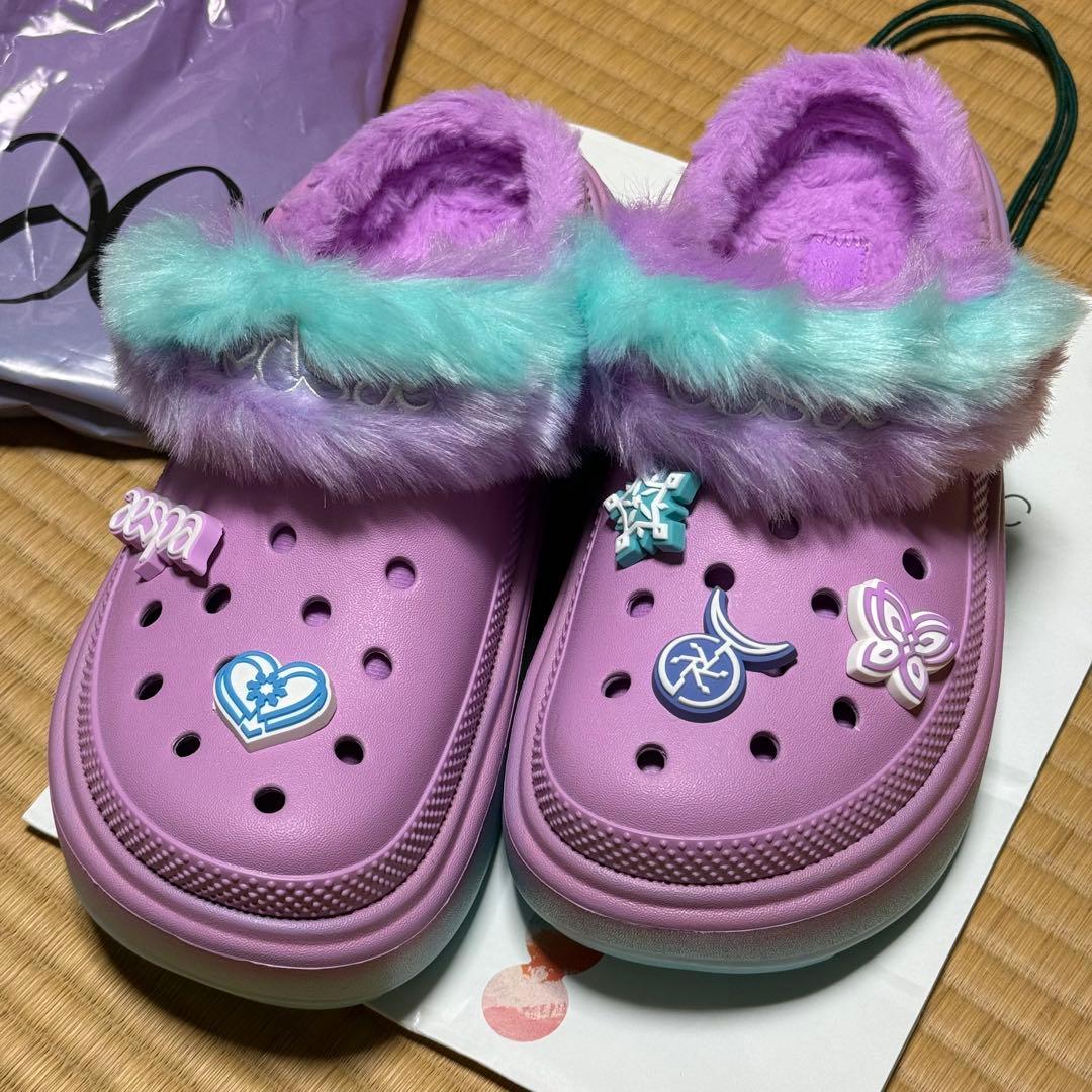 aespa crocs クロックス 23cm - メルカリ