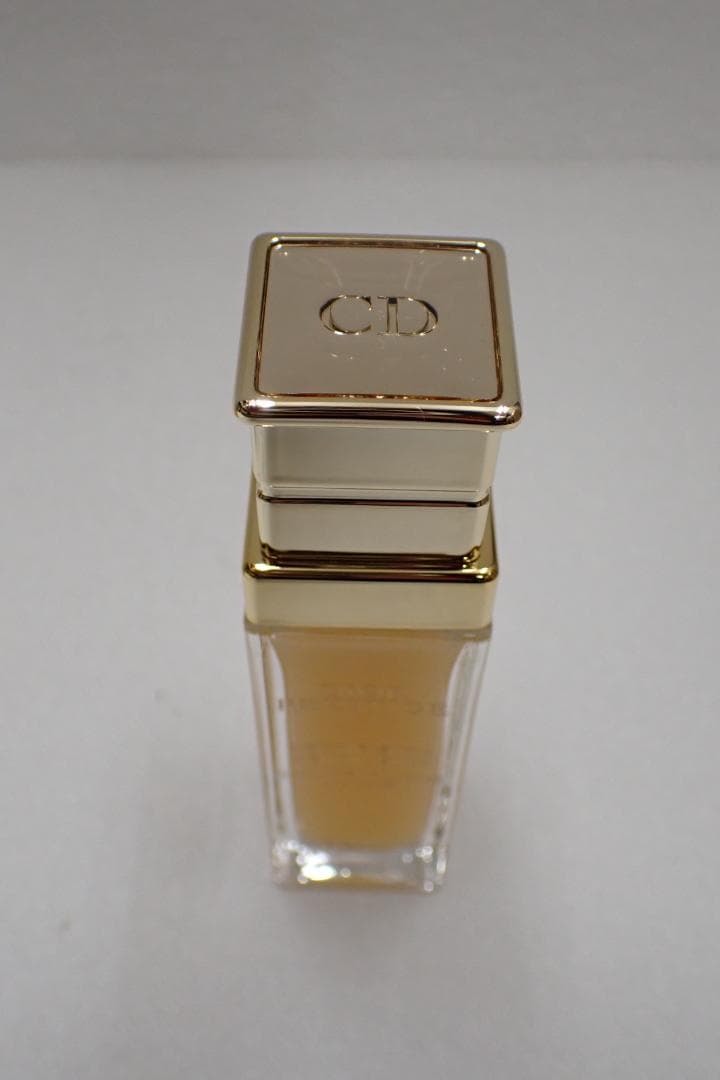 未使用品 ディオール プレステージ サテン ネクター 30ml 美容液 K1-A