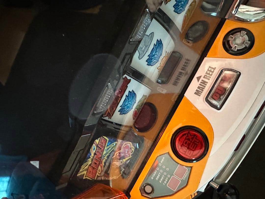 引き取り限定スロット シンフォギア勇気の歌 実機 中古品 - パチンコ