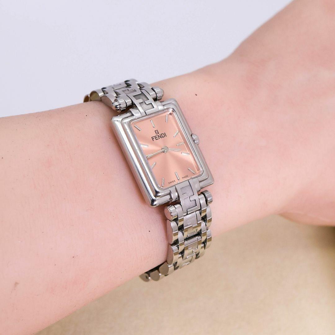 稼働 FENDI 腕時計 710L サーモンピンク スクエア レディース1851