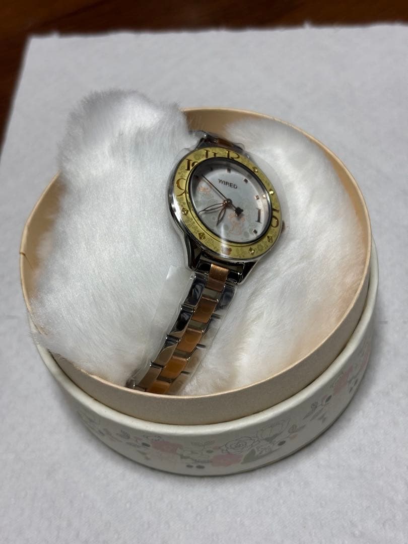 リラックマ 15周年 記念 腕時計 WIRED f コラボ エレガントな腕時計！セイコーウオッチ「リラックマ15周年記念 WIREDf