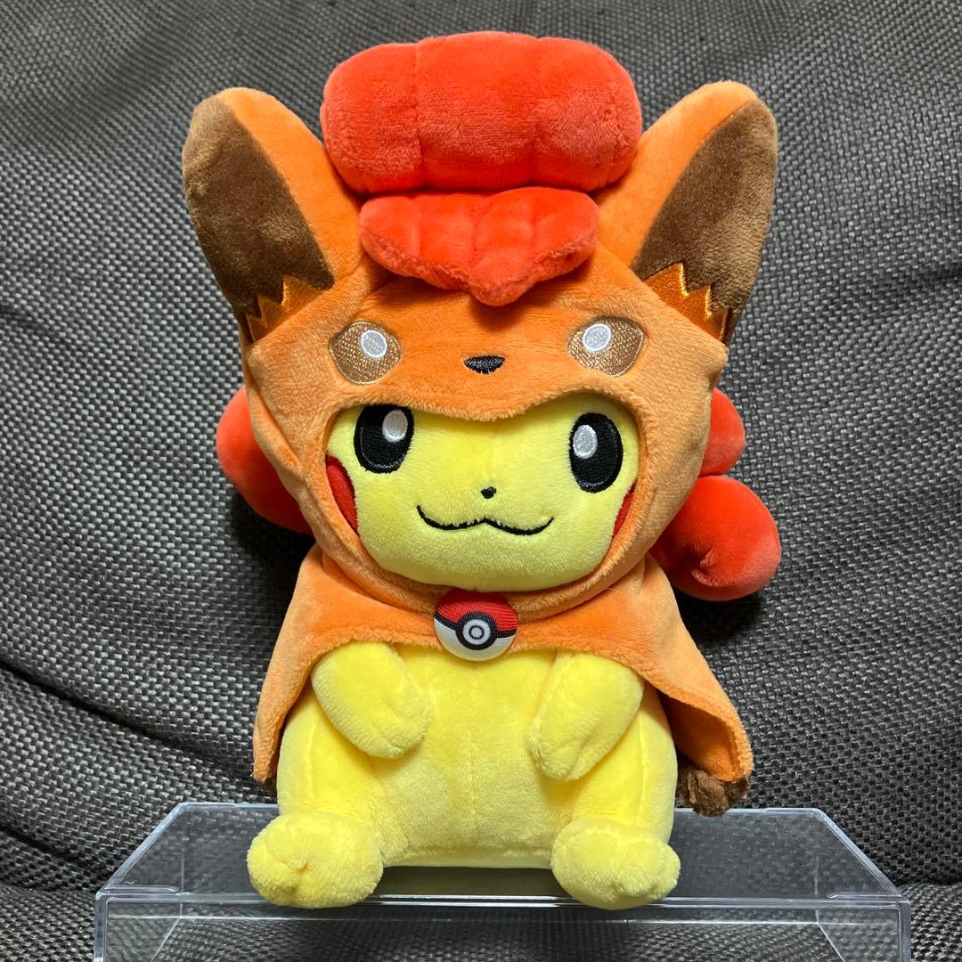 ポケモンセンター札幌限定】ロコンポンチョのピカチュウ ぬいぐるみ