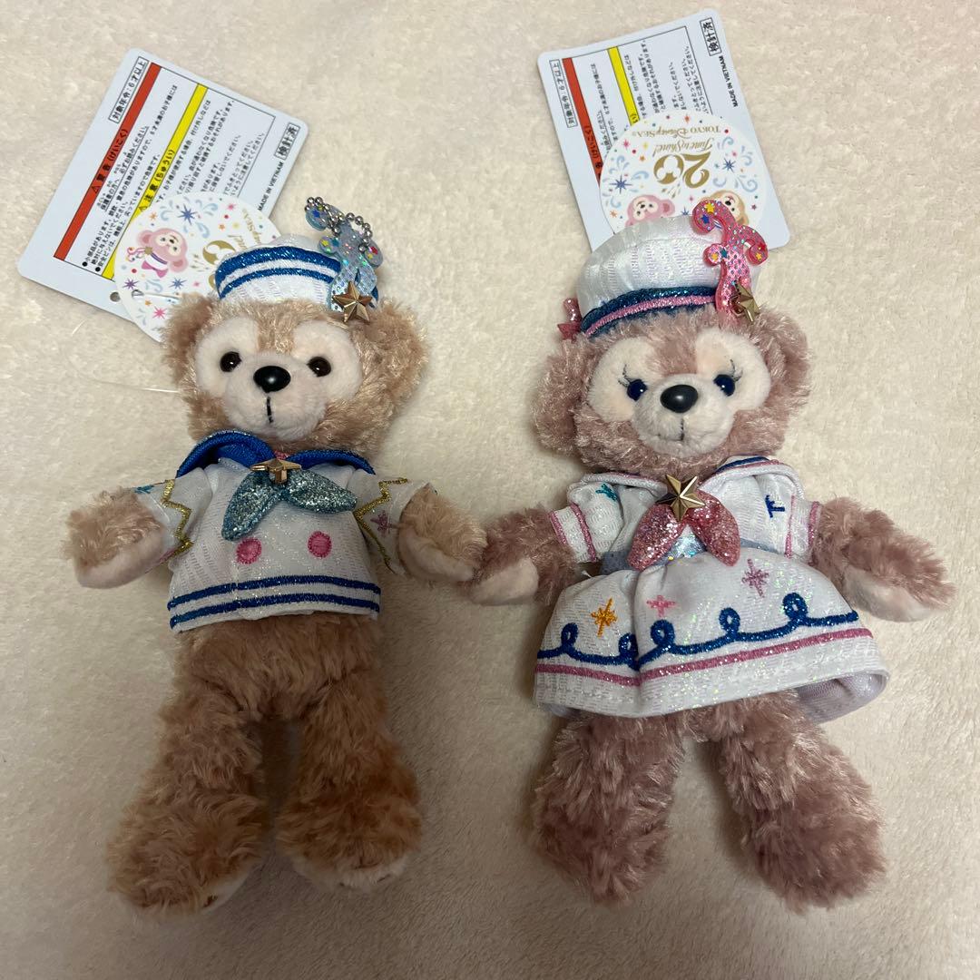 ディズニーシー20周年 ぬいぐるみバッジ ダッフィー シェリーメイ