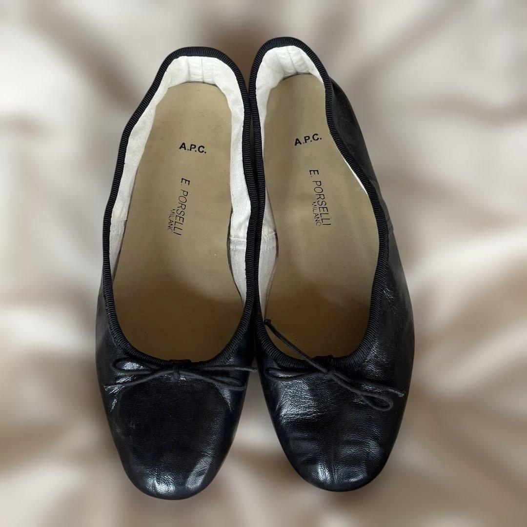 A.P.C. × E.PORSELLI レザーバレエシューズ ブラック フラット BALLERINE PORSELLI（バレエシューズ）｜A.P.C.（アーペーセー）の