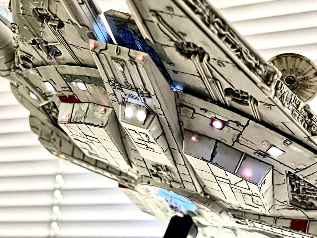 ぴっぴりん様確認用 バンダイ ミレニアムファルコン プラモデル スター