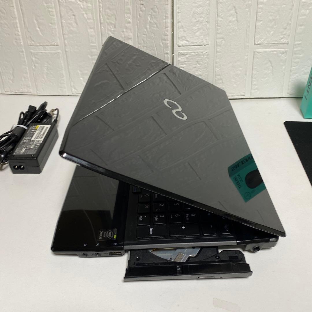 Windows11 オフィス付きCorei7メモリ8GB 高速起動SSD 富士通 - メルカリ