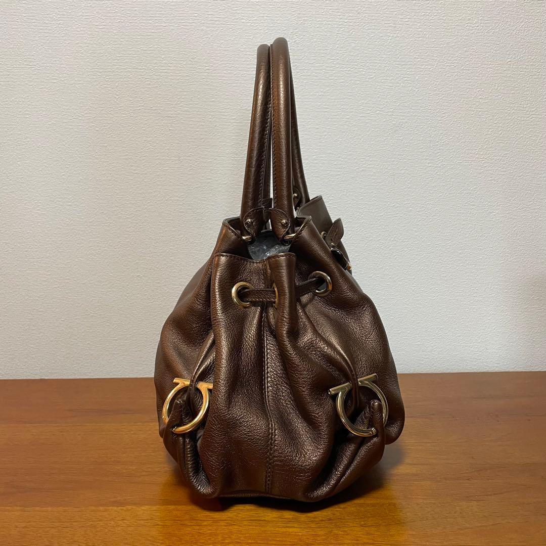 《極美品》Ferragamo（フェラガモ）レザー ハンドバッグ ブラウン