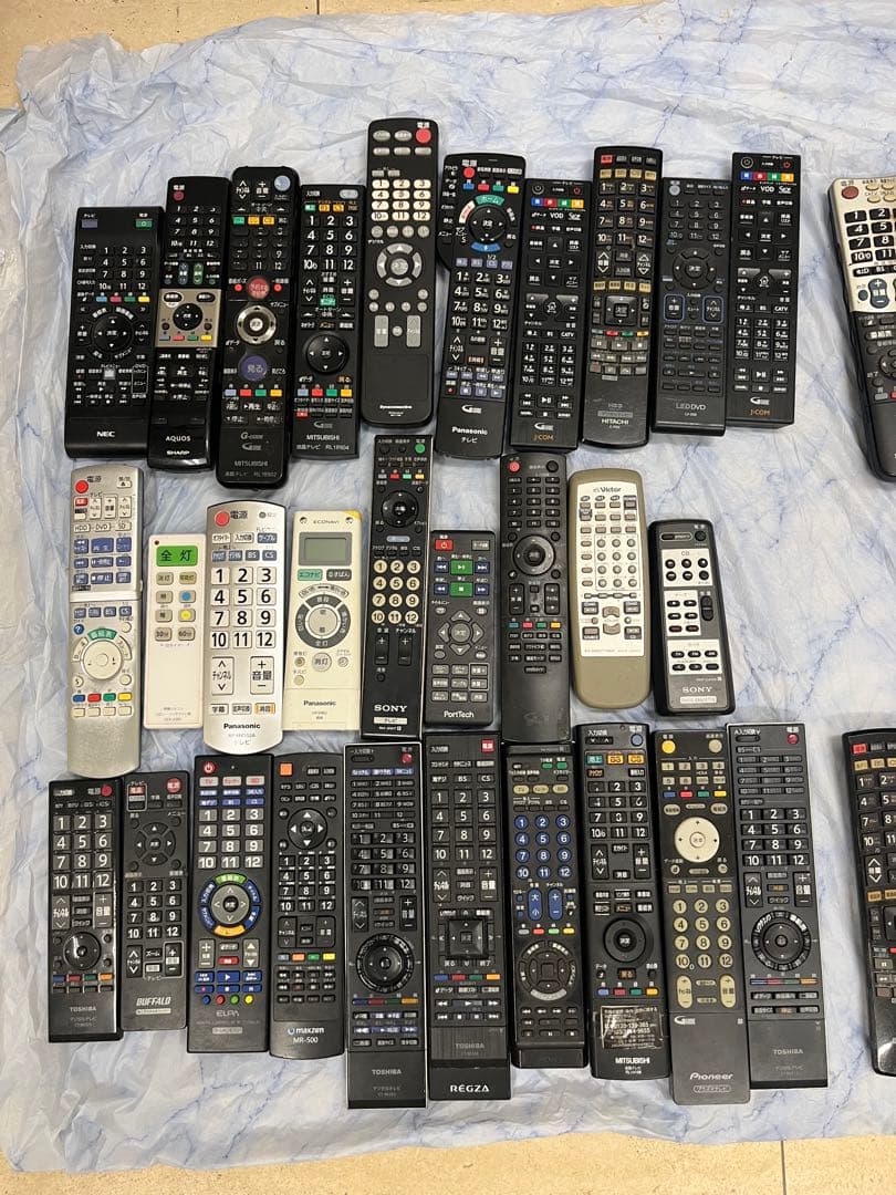 テレビ用リモコン(その他)多数49本 純正テレビ用リモコン【部品番号:M01290P20901】 RL20901 [単4電池×2本