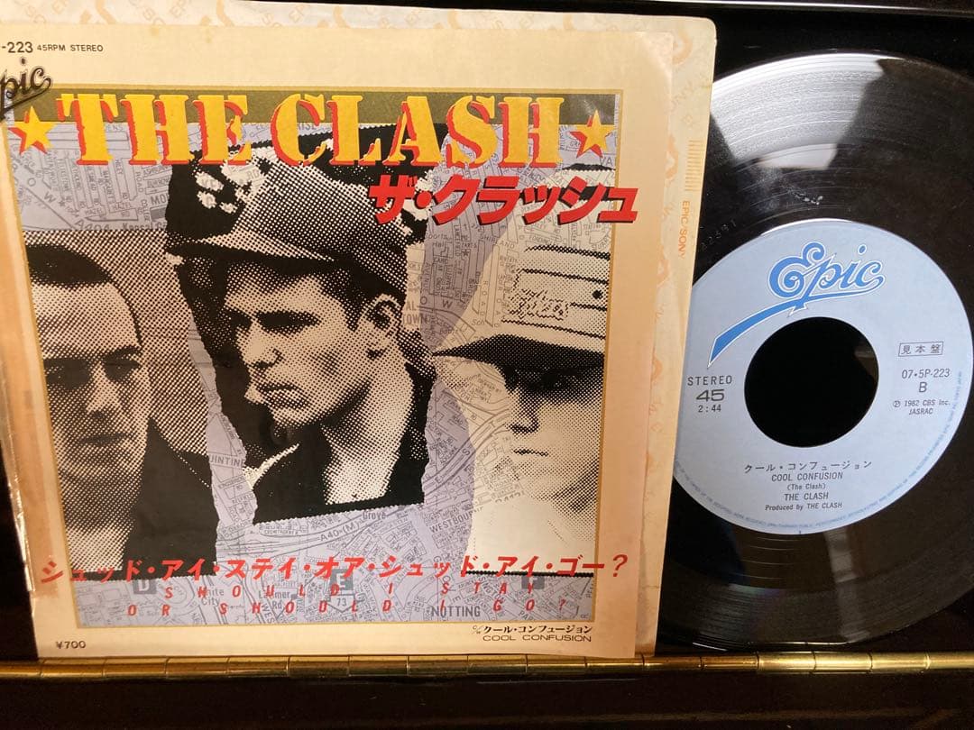 見本盤クラッシュ7インチTHE CLASH SHOULD I STAY OR - メルカリ