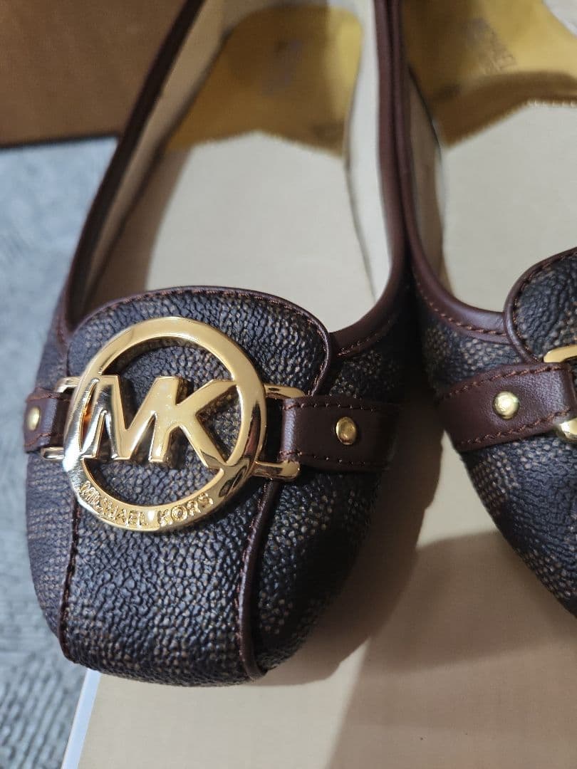 未使用　Michael Kors フラットシューズ　26.5cm　ブラウン