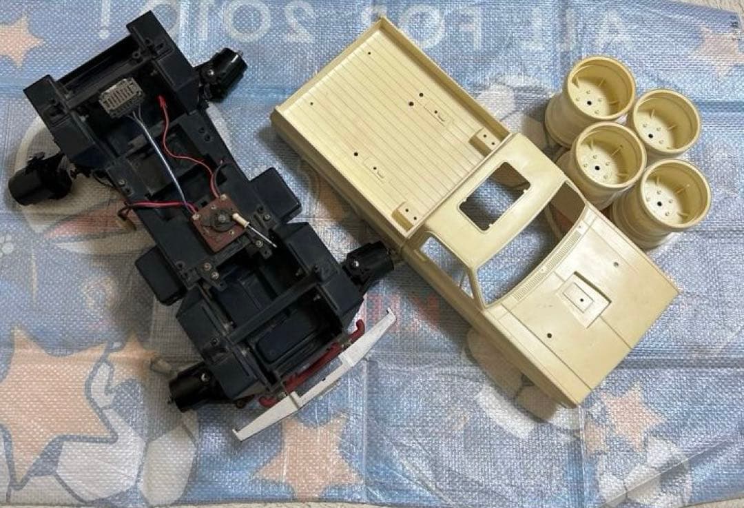 タミヤ　クラッドバスター車体とホイールのみ　ジャンク ジャンク品】当時物 タミヤ クラッドバスター🛻 - メルカリ