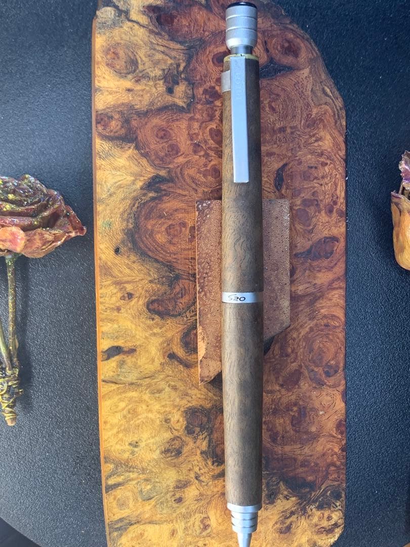 +10Nikas20クラロウォルナット縮杢0.5mm fdc34333e0912779eba4e3656b4af0