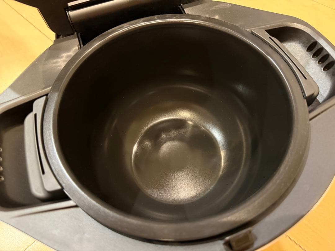 【美品】 HEALSiO 水なし自動調理鍋 KN-HW16G-W 1.6L