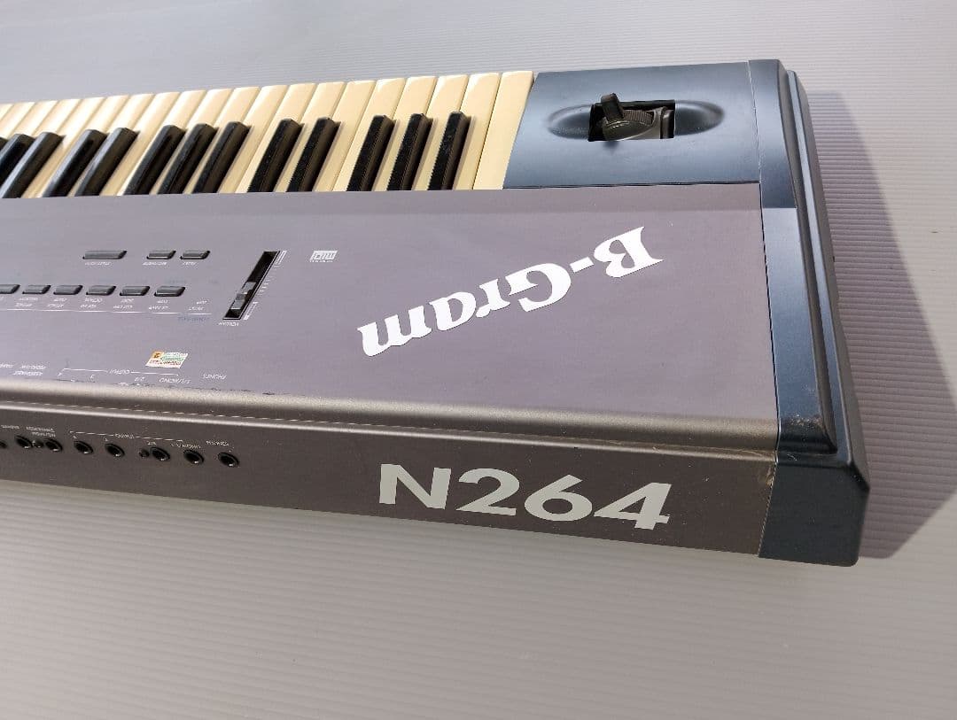 KORG N264 シンセサイザー コルグ(あ85) - メルカリ