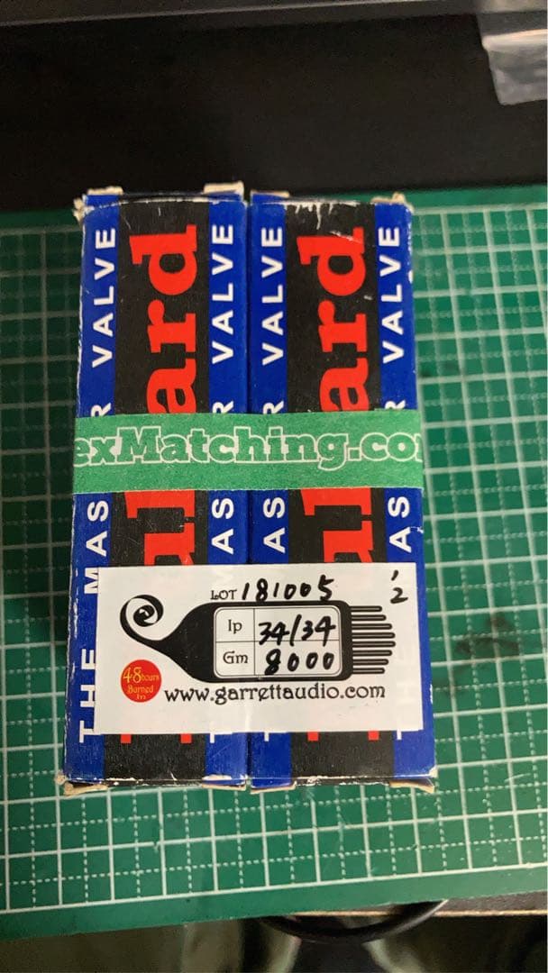 mullard EL84 クアッド　真空管 Amazon.com: Mullard EL84, Matched Quad (4 tubes) : Musical Instruments