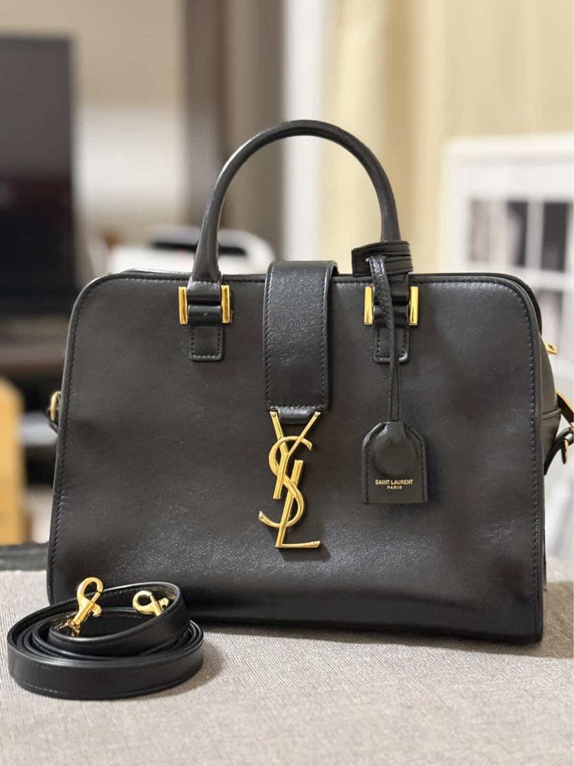 SAINT LAURENT ブラックレザー ベイビーカバス - メルカリ