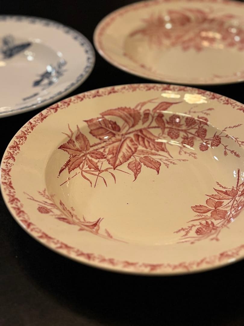 フランスアンティークプレート 3枚セット ラズベリー赤2枚・ラズベリー