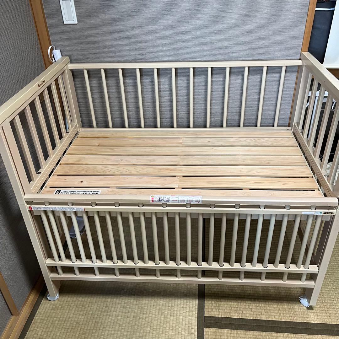 美品】 ファミリア familiar ベビーベッド 160953 日本製 - メルカリ