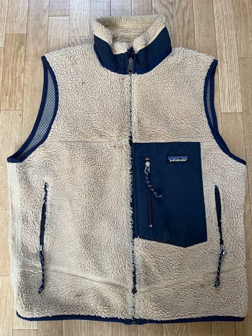 Patagonia フリースベスト ベージュ/ネイビー （USA） - メルカリ