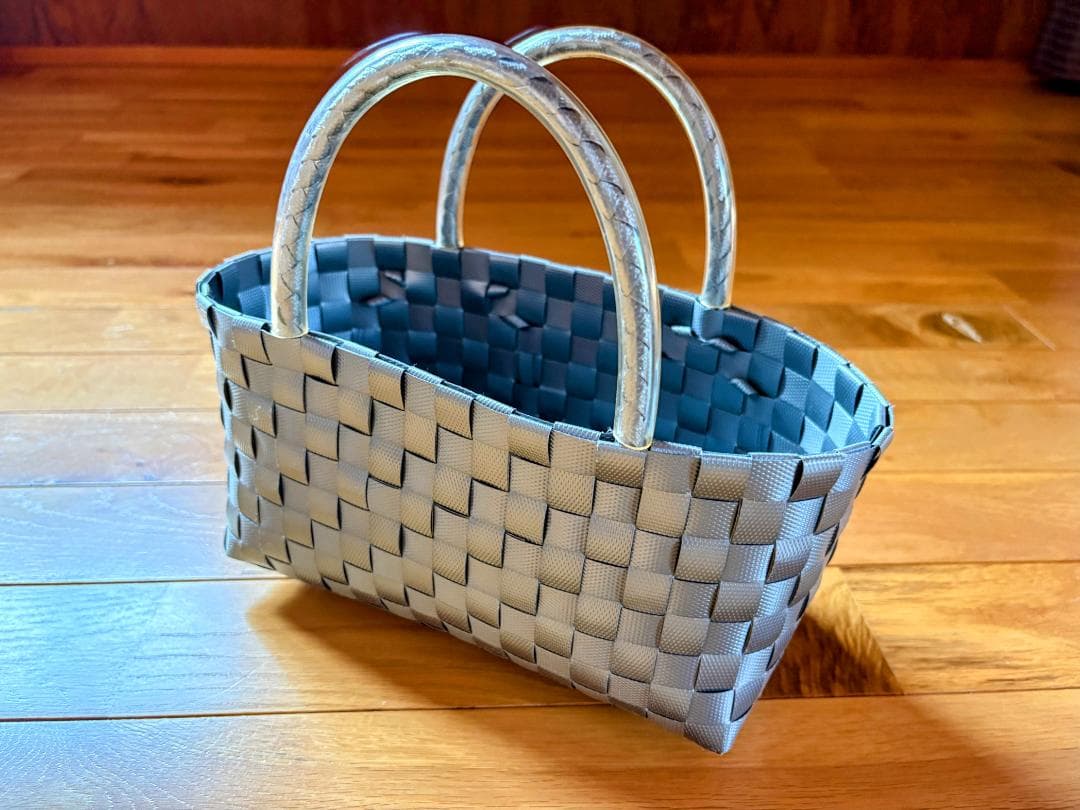 weeksdays ベトナムのかご XL・XSサイズ シルバー 2個セット - メルカリ