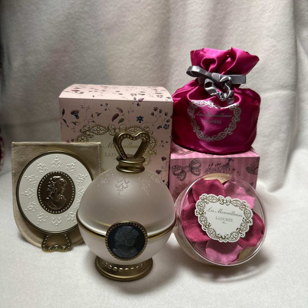 【新品未使用品】Ladurée チーク&鏡のセット US-Partnership-Laduree-Foundrae – Ladurée