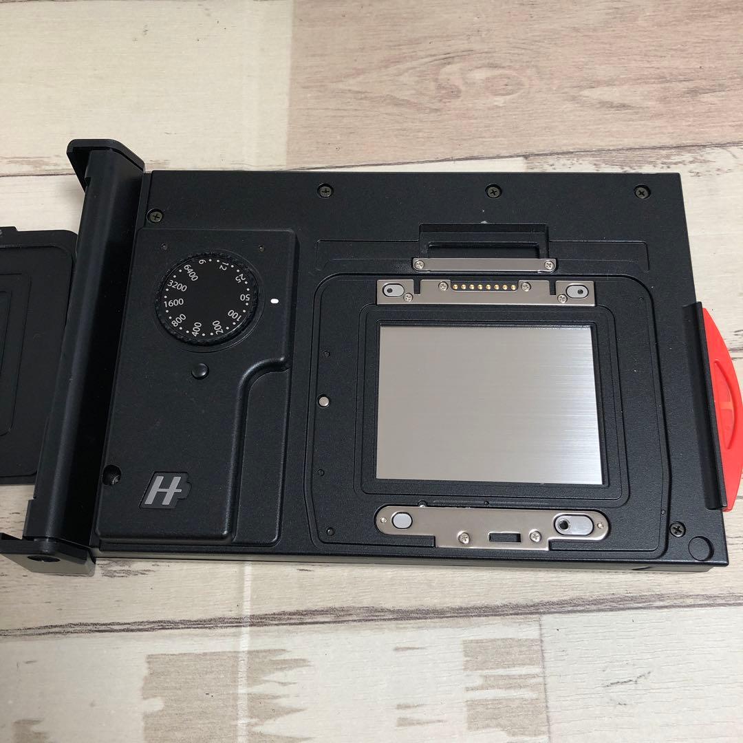 Hasselblad FUJIFILM Polaroid フィルムフォルダー This New Instant Film Back Lets You Shoot Instax Film on Old