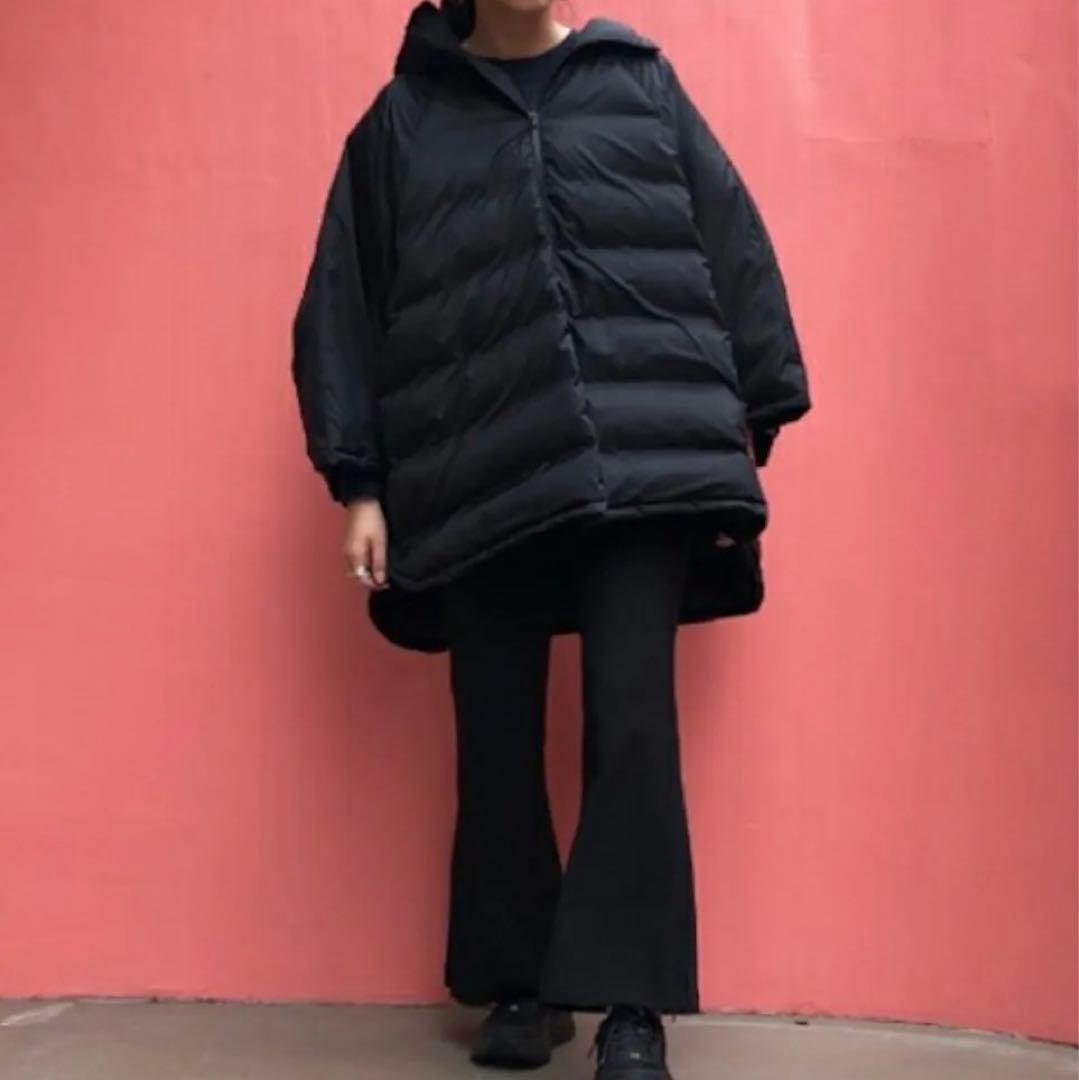 マーモット レイビームス別注 ダウンポンチョ フード ロゴ刺繍 黒