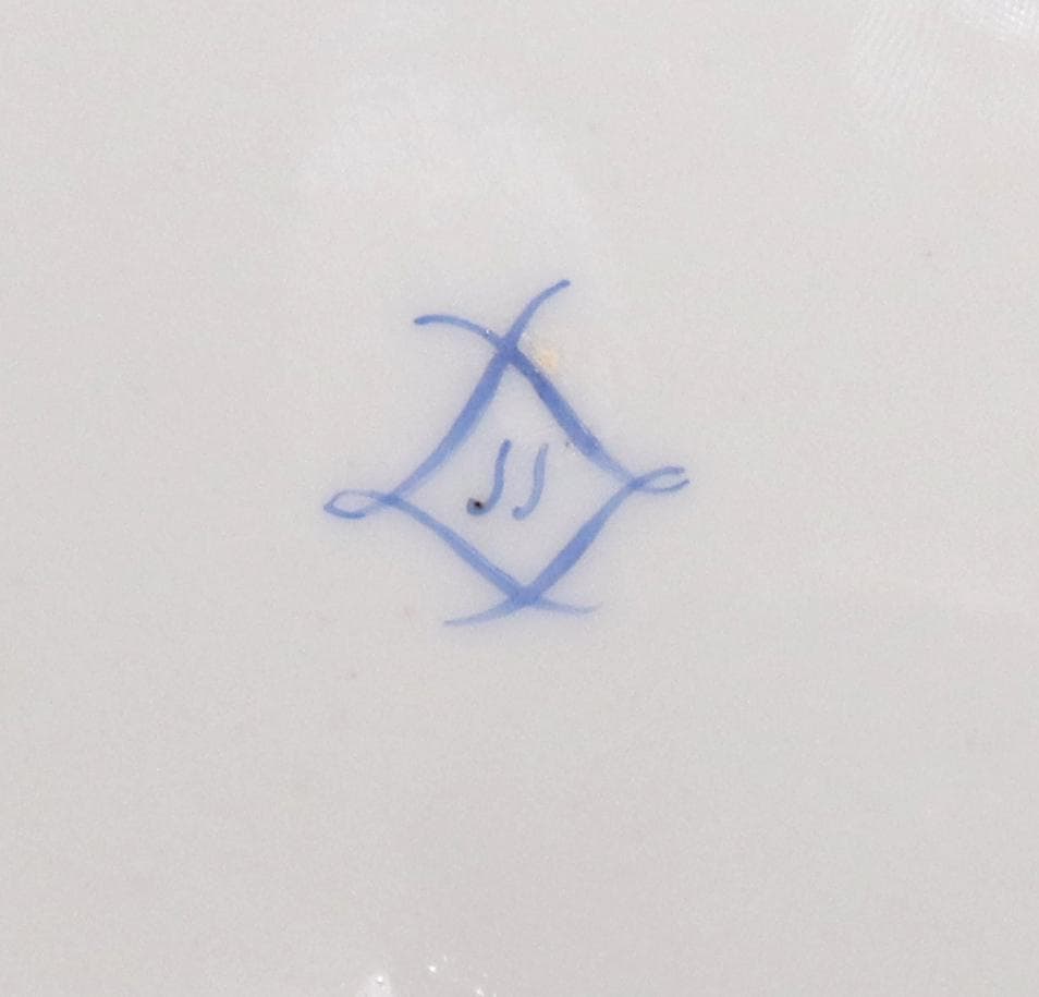 オールド・セーブル 美術館級1786年製淡紅地色絵金彩花文皿